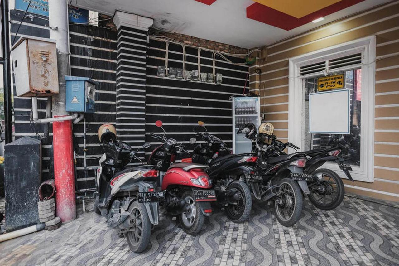 Reddoorz @ Jalan Stm Medan Hotel Kültér fotó