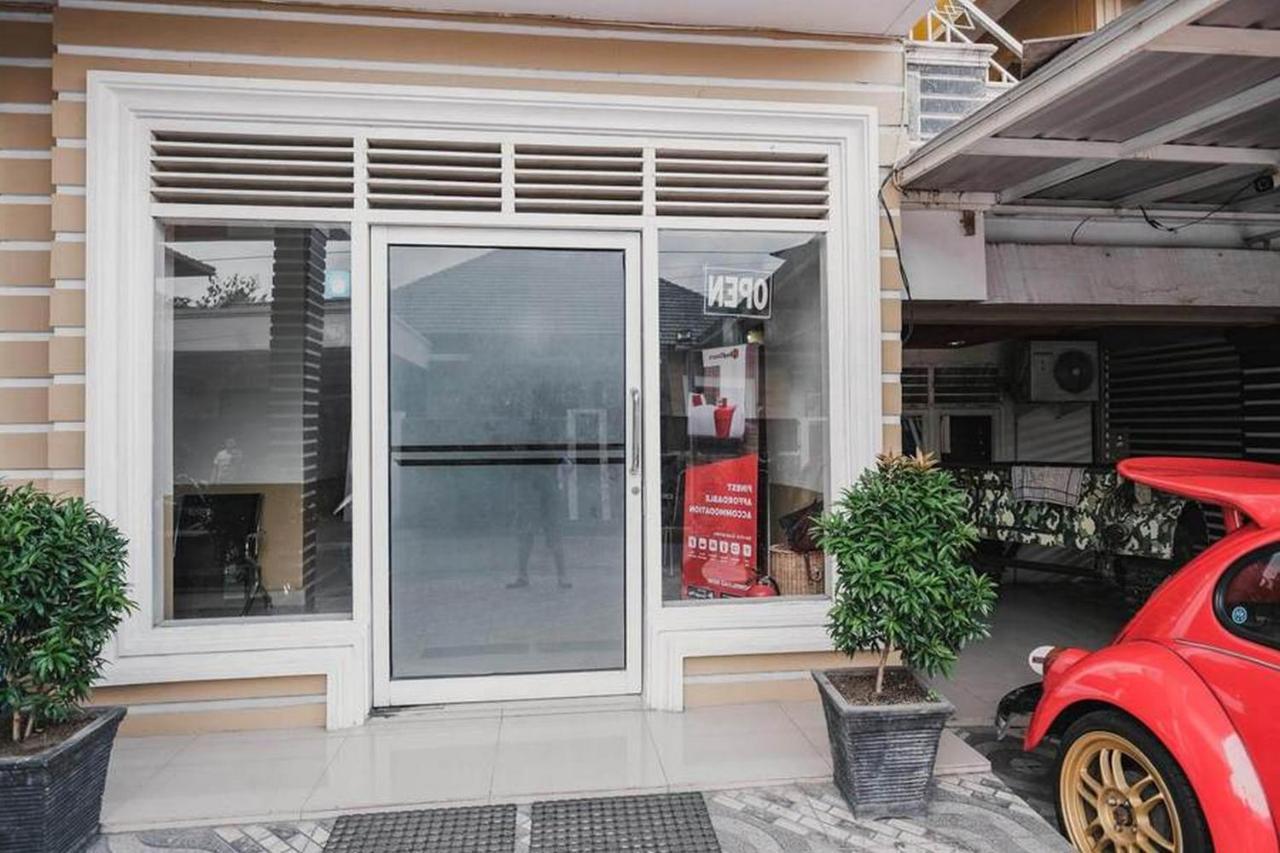 Reddoorz @ Jalan Stm Medan Hotel Kültér fotó