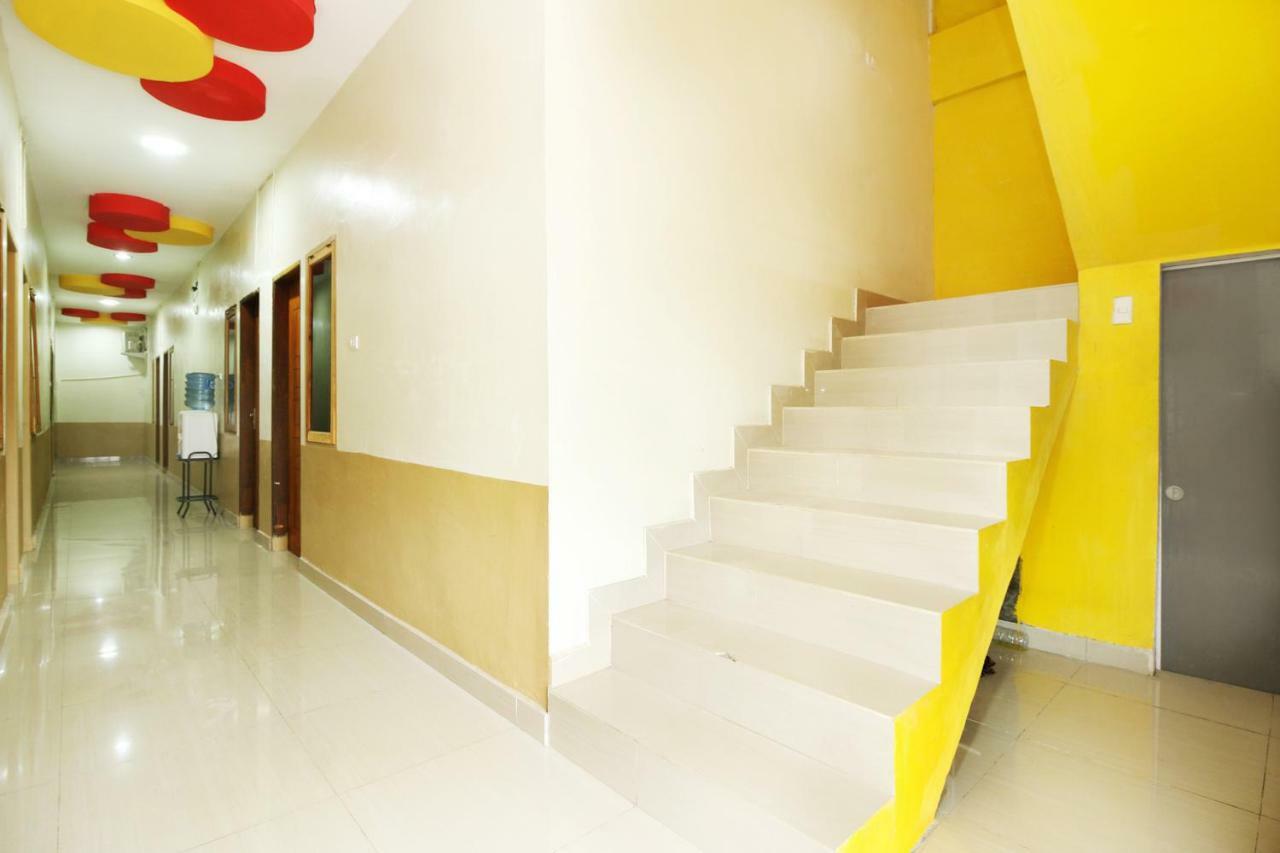Reddoorz @ Jalan Stm Medan Hotel Kültér fotó